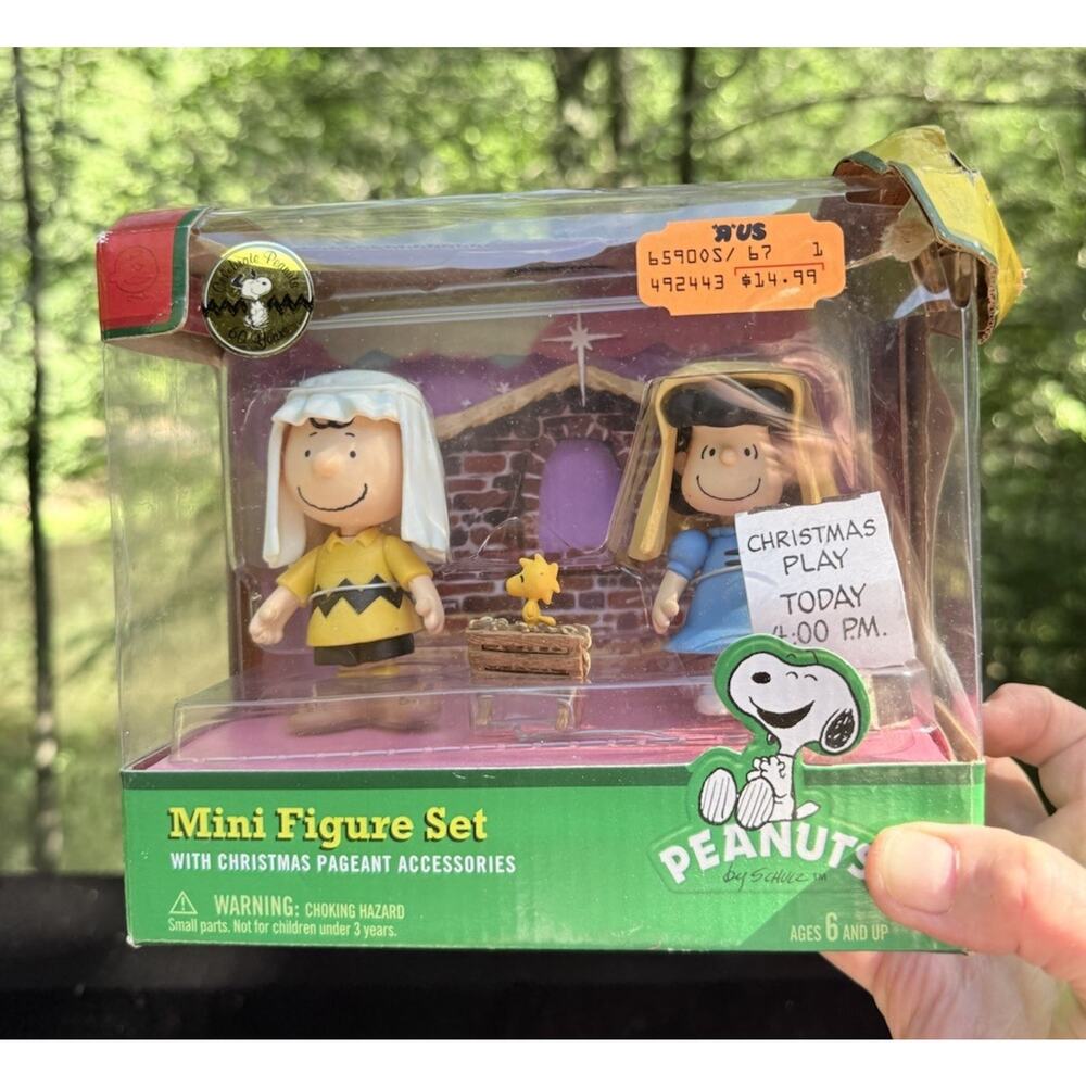 PEANUTS Holiday Nativity Pageant Charlie Brown Lucy Figures Toys’R’Us NIB LO25